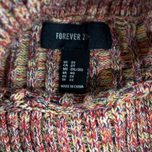 Bundle 2 for $15😀 Forever 21 Cropped Sweater - Picture 3 of 11